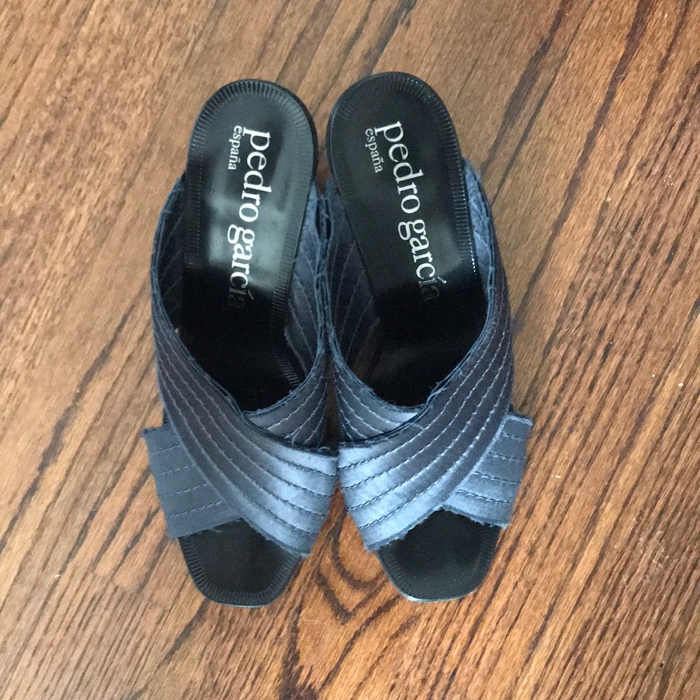 PEDRO GARCIA crisscross mules